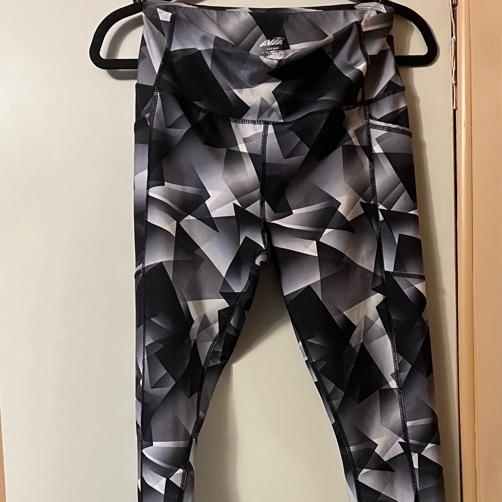 Avia High Waist Legging/Yoga Pant Prism Print